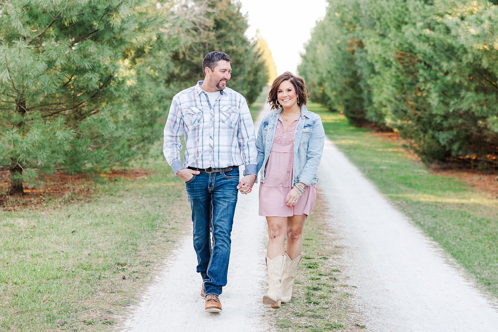 Central Illinois country engagement photos in Loda, Illinois with Chicagoland wedding photographer Karen Shoufler Photography.